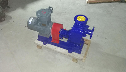 Corrosion resistant selfpriming centrifugal pump