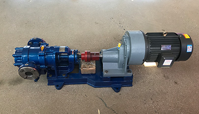 High viscosity resin transfer pump